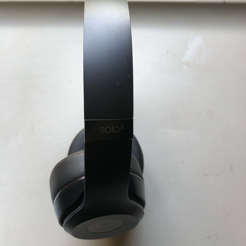 Beats Solo 3 Wireless Headphones (Parts/Repair)